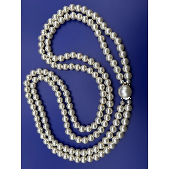Vintage Double Strand White Bead Necklace - 30-32" - Picture 1 of 10